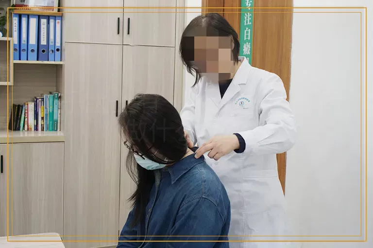 孩子脸上有一片白是什么病做什么检查
