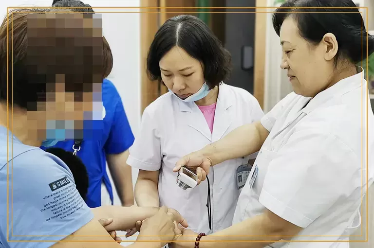 美国三维皮肤ct检查白癜风过程